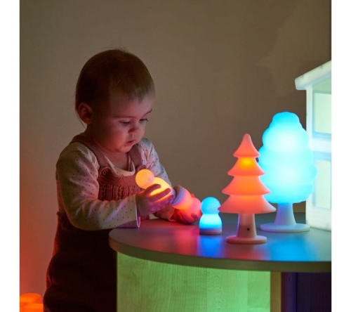 świecący-zestaw-13-elementów-figurki-domki-i-drzewka (1).jpg