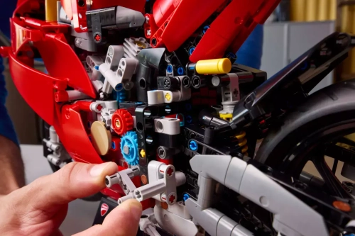 93e79f-lego-technic-motocykl.webp