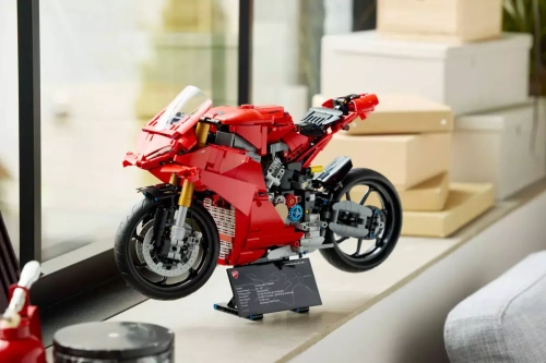 f8eb89-lego-technic-motocykl.webp
