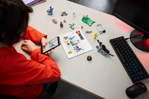 5e6e2-lego-fortnite-skorek-i.webp