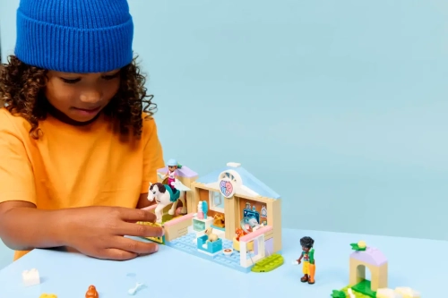 222580-lego-friends-lecznica.webp