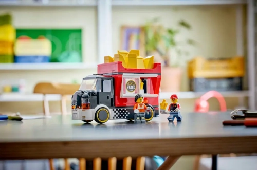 46d6ce5-lego-city-60488-food.webp