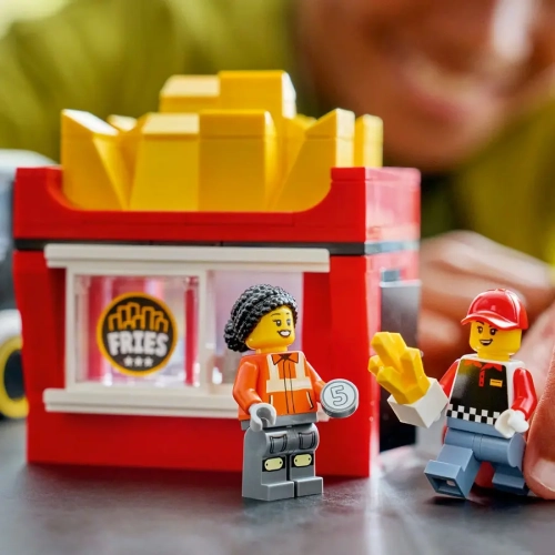 8cb9931-lego-city-60488-food.webp