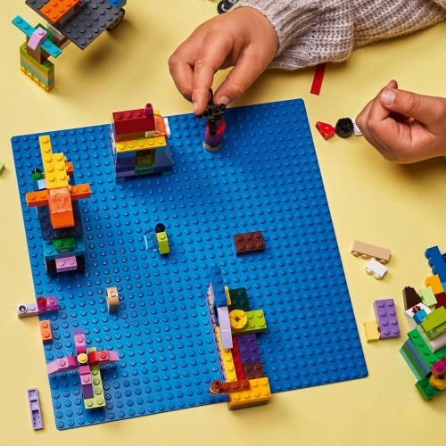 9d9e0-lego-classic-niebieska.webp