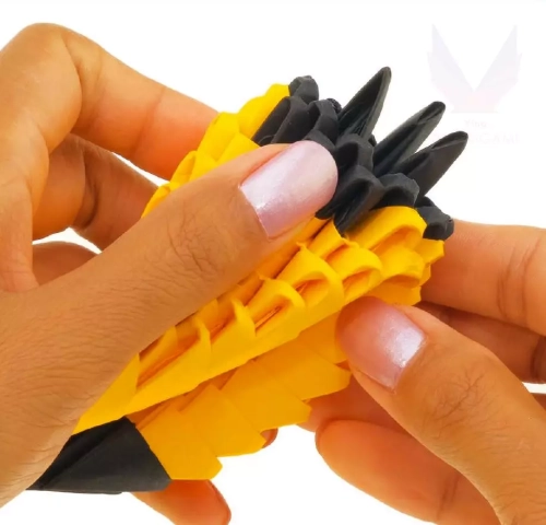 05b04-origami-3d-tukan-752-e.webp