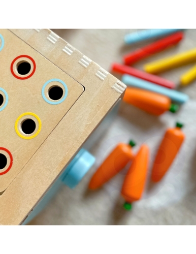woopie-green-drewniana-szuflada-edukacyjna-4w1-sorter-montessori-gra-w-marchewki-fsc (1).jpg