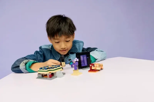 718eb-lego-minecraft-174-pod.webp